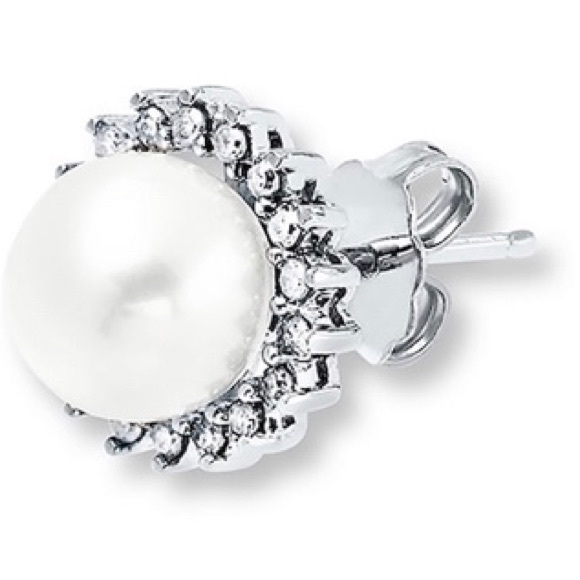 Diamond Brilliance 1/10TW Diamond Sterling Silver - Picture 3 of 3